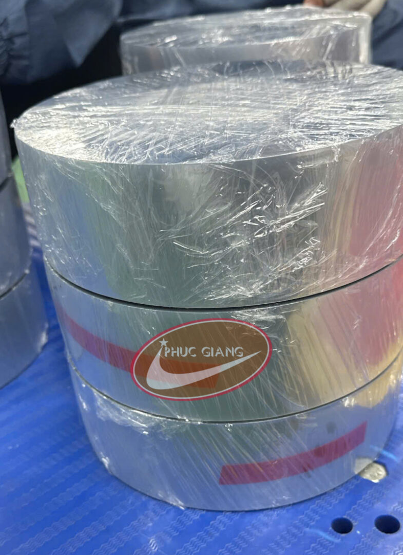 màng PET dán điện thoại của Phúc Giang JSC