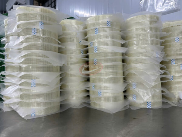 Băng keo sợi thuỷ tinh cuộn băng keo sợi thuỷ tinh tại nhà máy Phúc Giang JSC